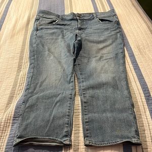 American eagle next level stretch artist crop. 18 regular. Used. Slightest pill.